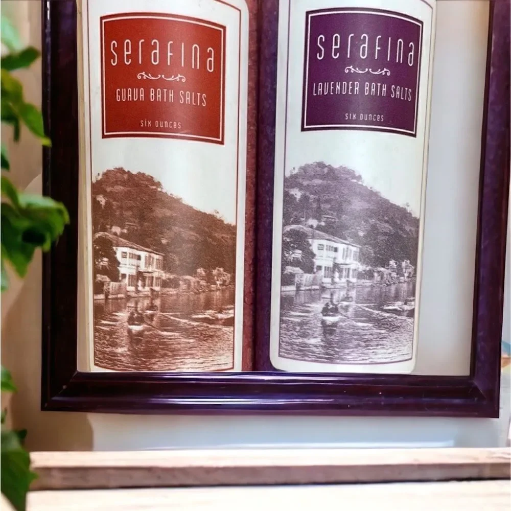 Serafina l 2 Luxurious Scents * Lavender & Guava *  l Bath Salts